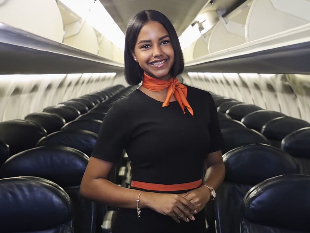 skyhigh servicio vuelos regulares.jpg